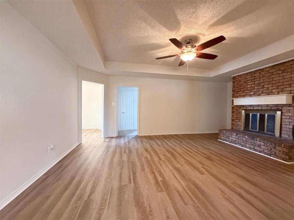 5126 Eagle Nest Drive, Arlington, TX 76017