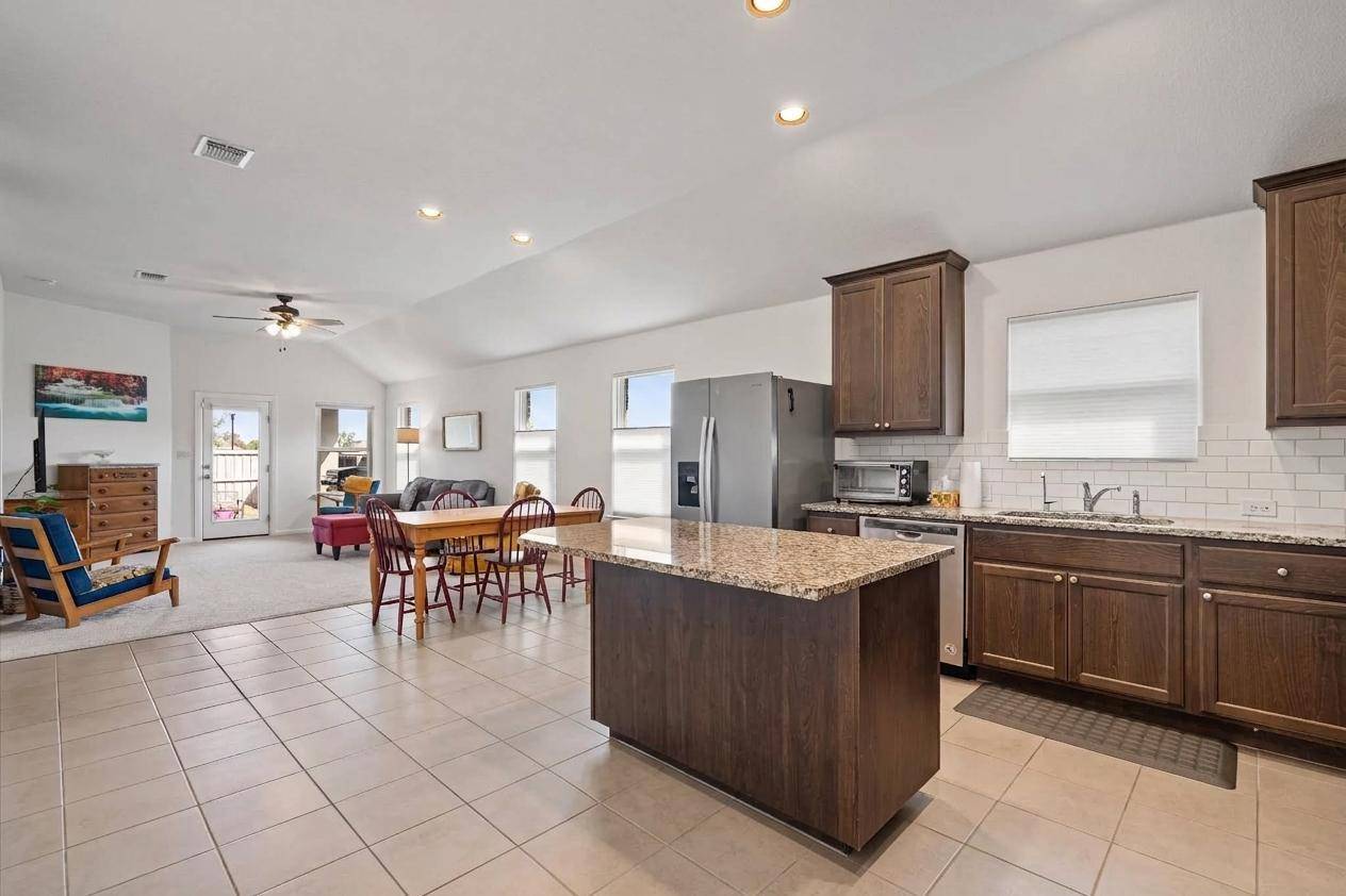 102 Patrick Herndon DR, Bastrop, TX 78602