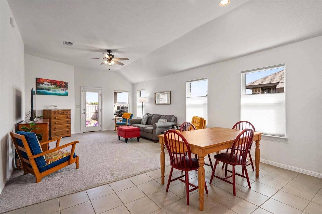 102 Patrick Herndon DR, Bastrop, TX 78602