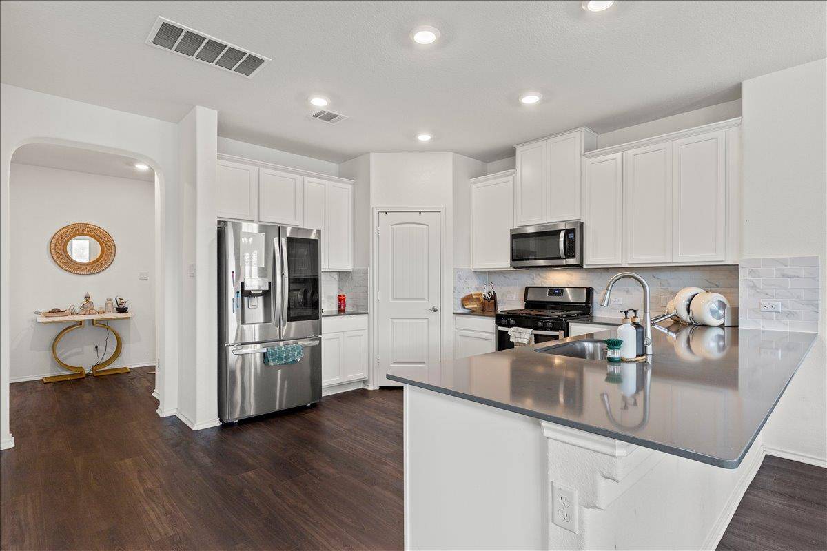 4531 Avellino DR, Round Rock, TX 78665