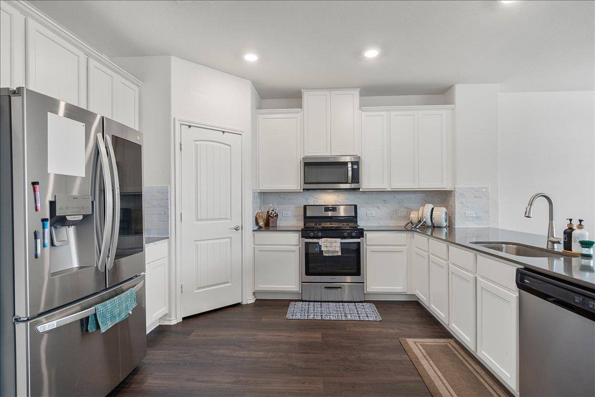 4531 Avellino DR, Round Rock, TX 78665
