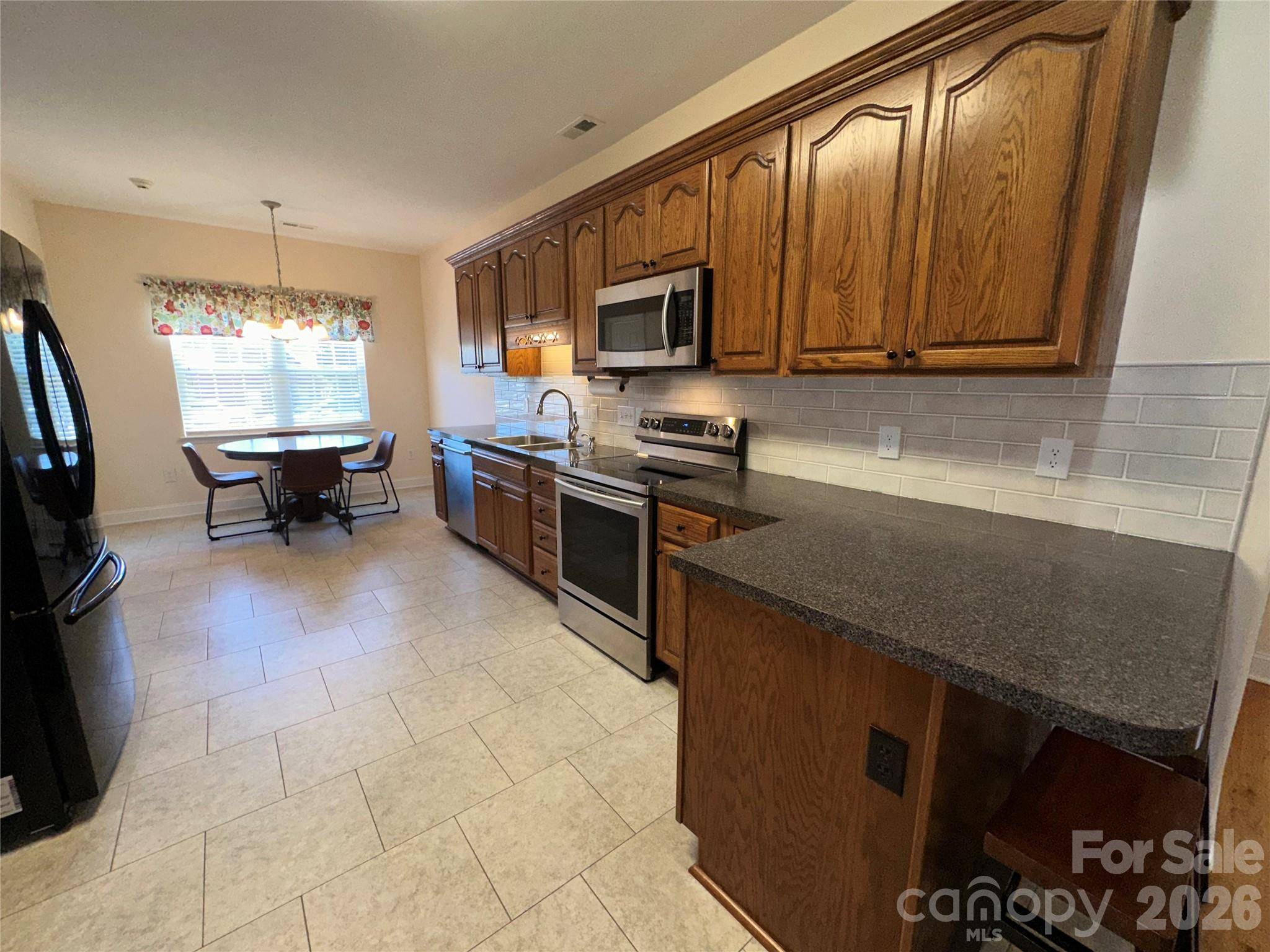 7672 Maple Bluff LN, Concord, NC 28025