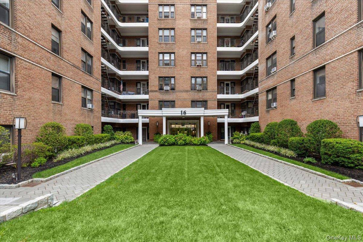 16 N Broadway #5C, White Plains, NY 10601