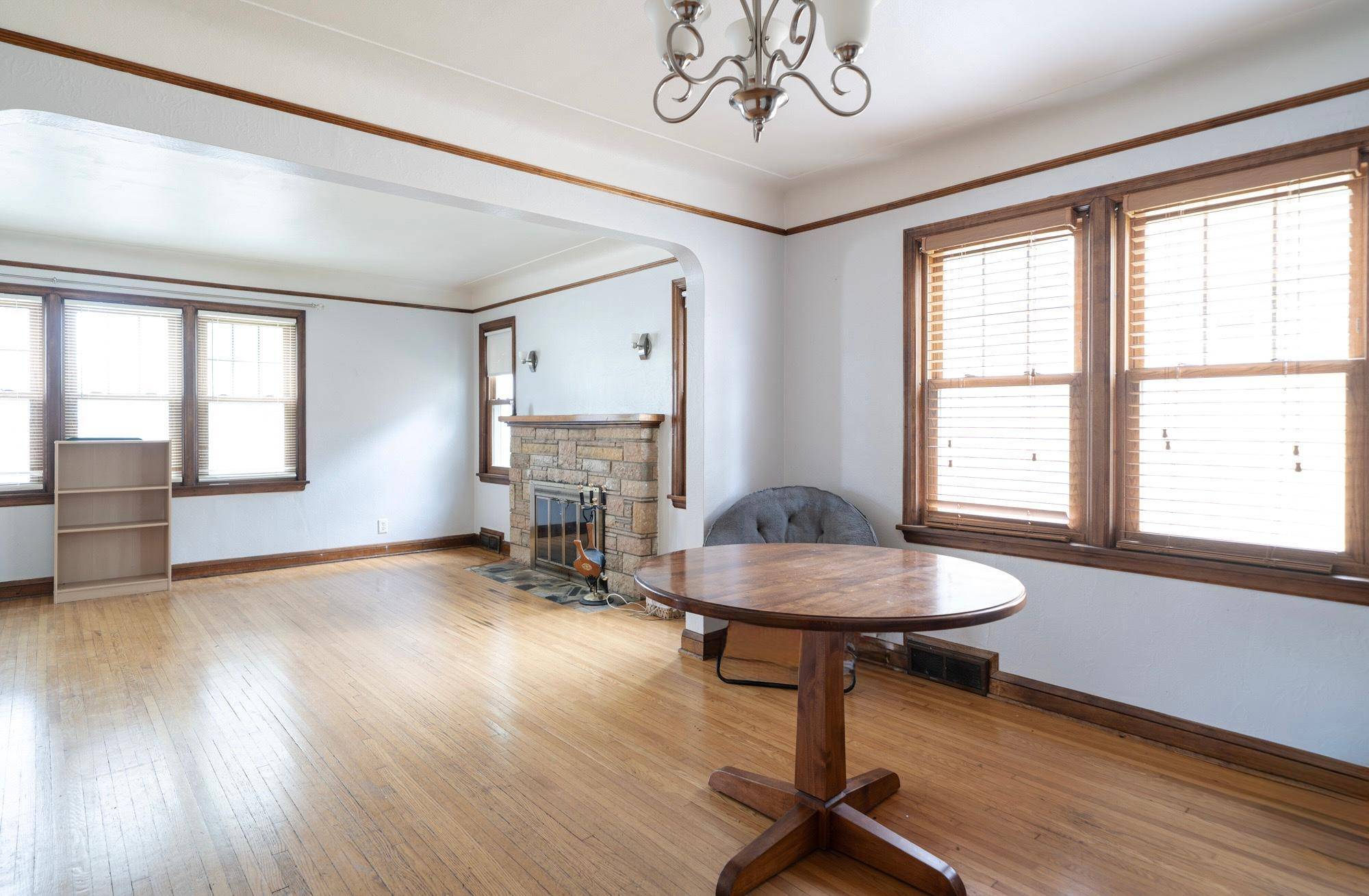 899 Parkview AVE, Saint Paul, MN 55117