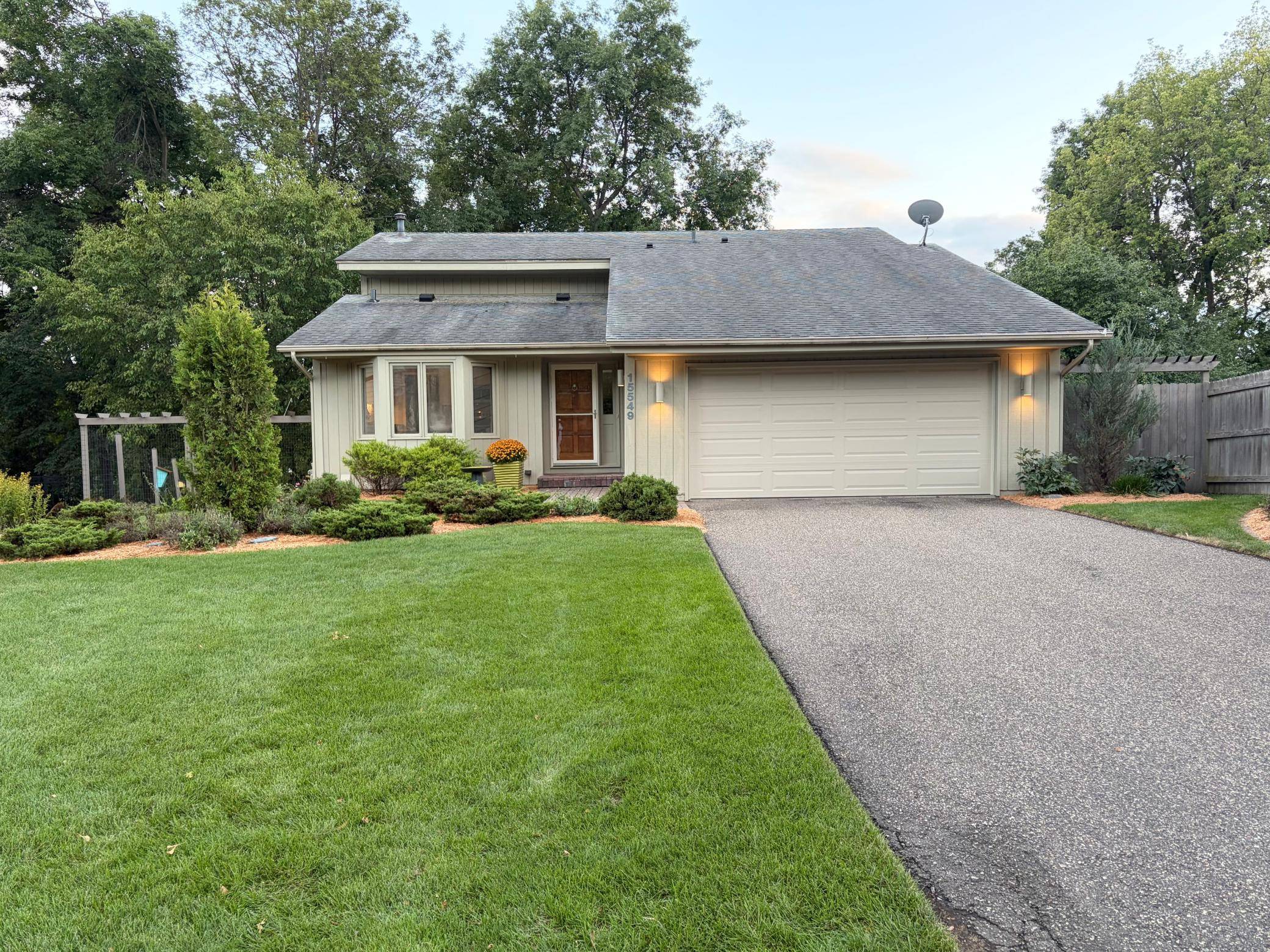 15549 Michele LN, Eden Prairie, MN 55346