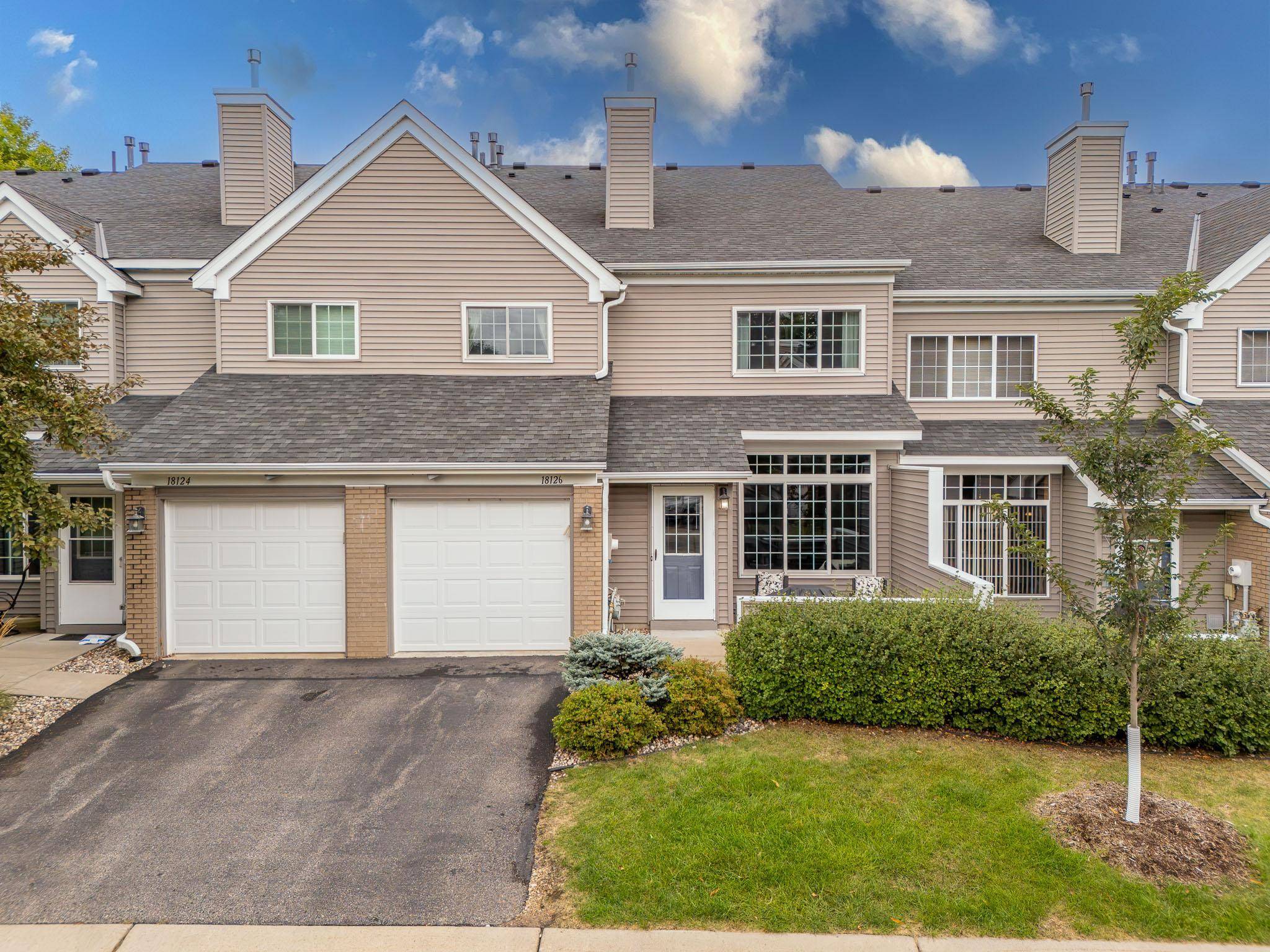 18126 Settlers WAY, Eden Prairie, MN 55347
