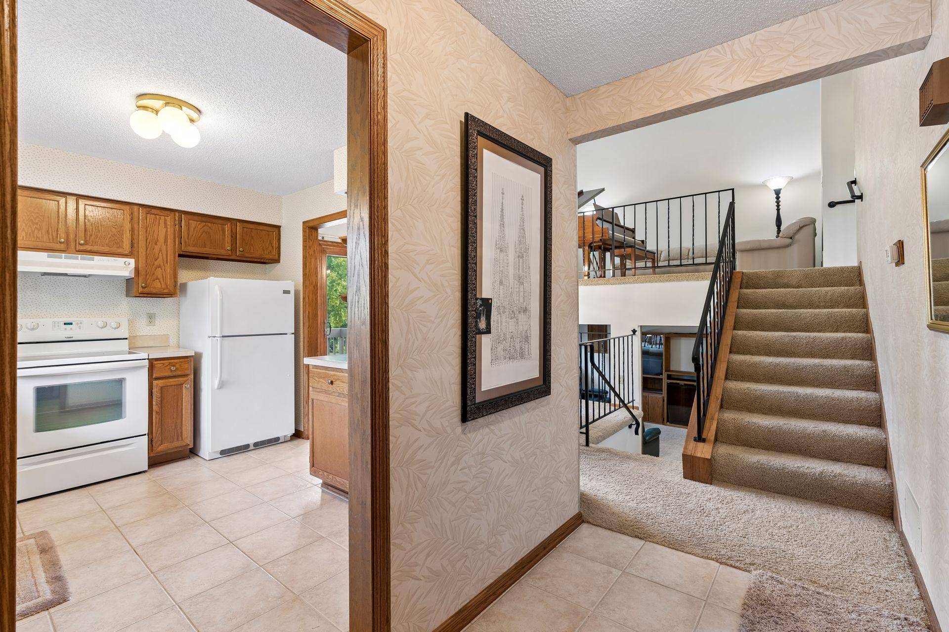 15331 39th AVE N, Plymouth, MN 55446