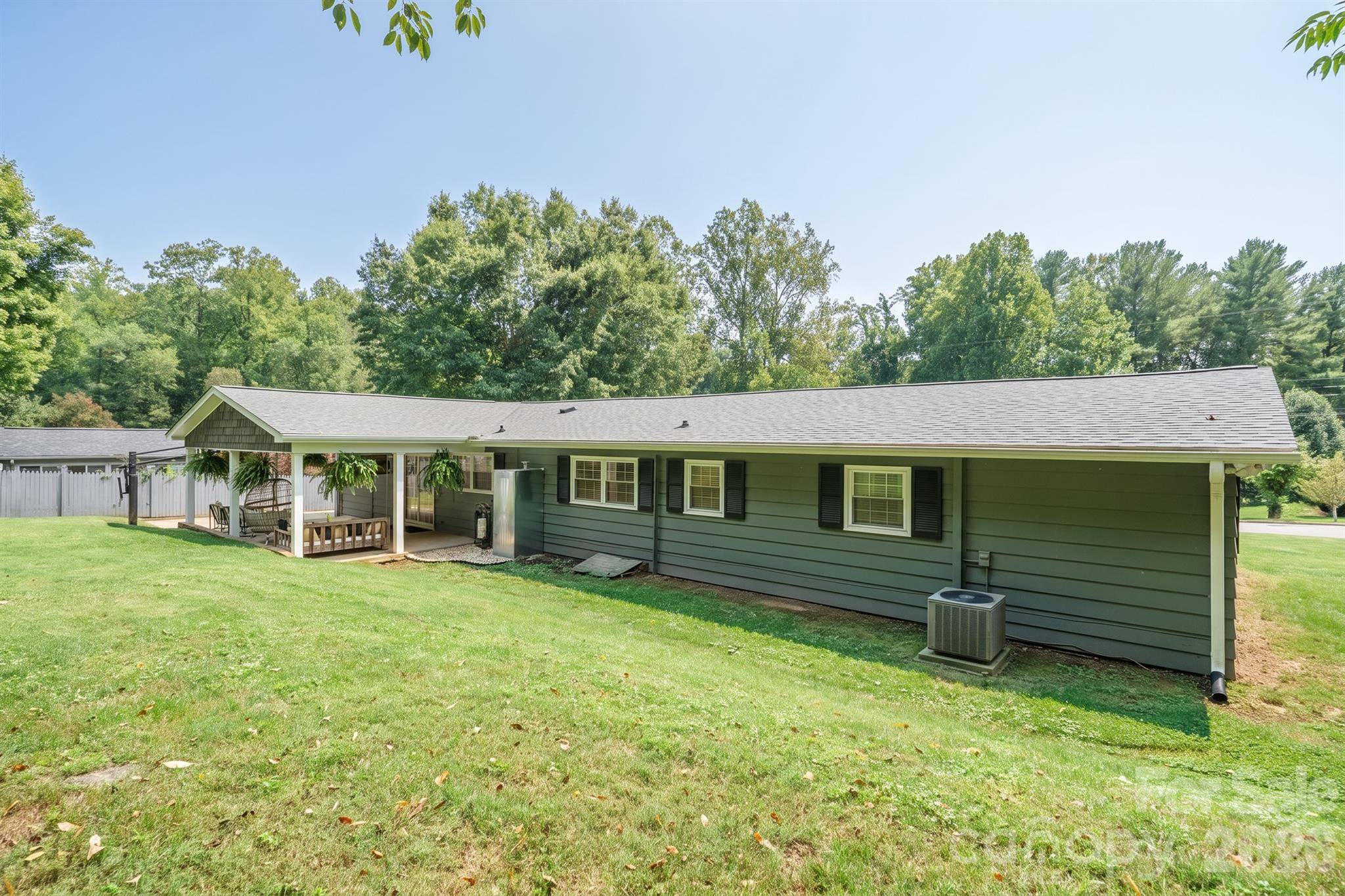 115 Eastwood Park DR SE, Lenoir, NC 28645