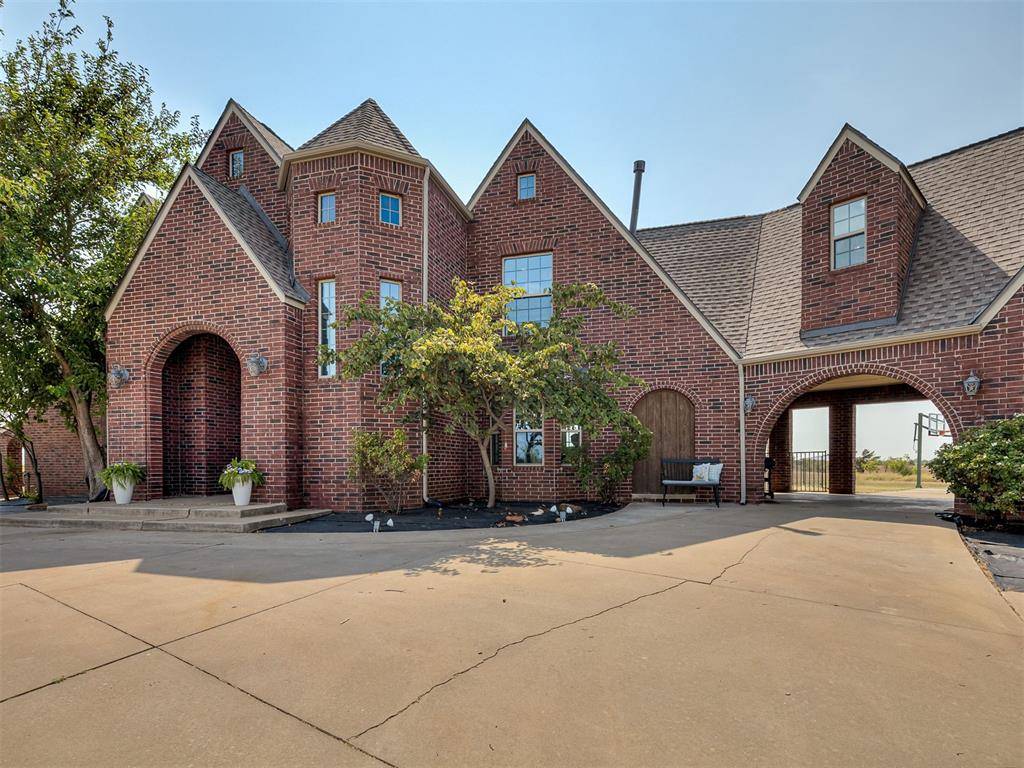 3967 N County Line RD, Piedmont, OK 73078
