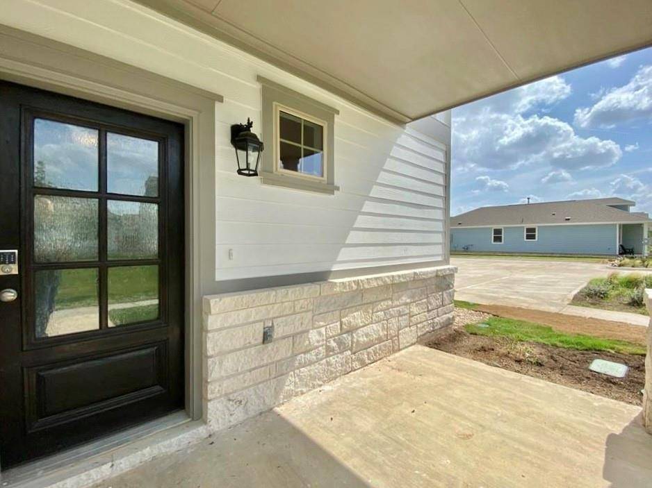 2525 Pecan Island DR, Leander, TX 78641