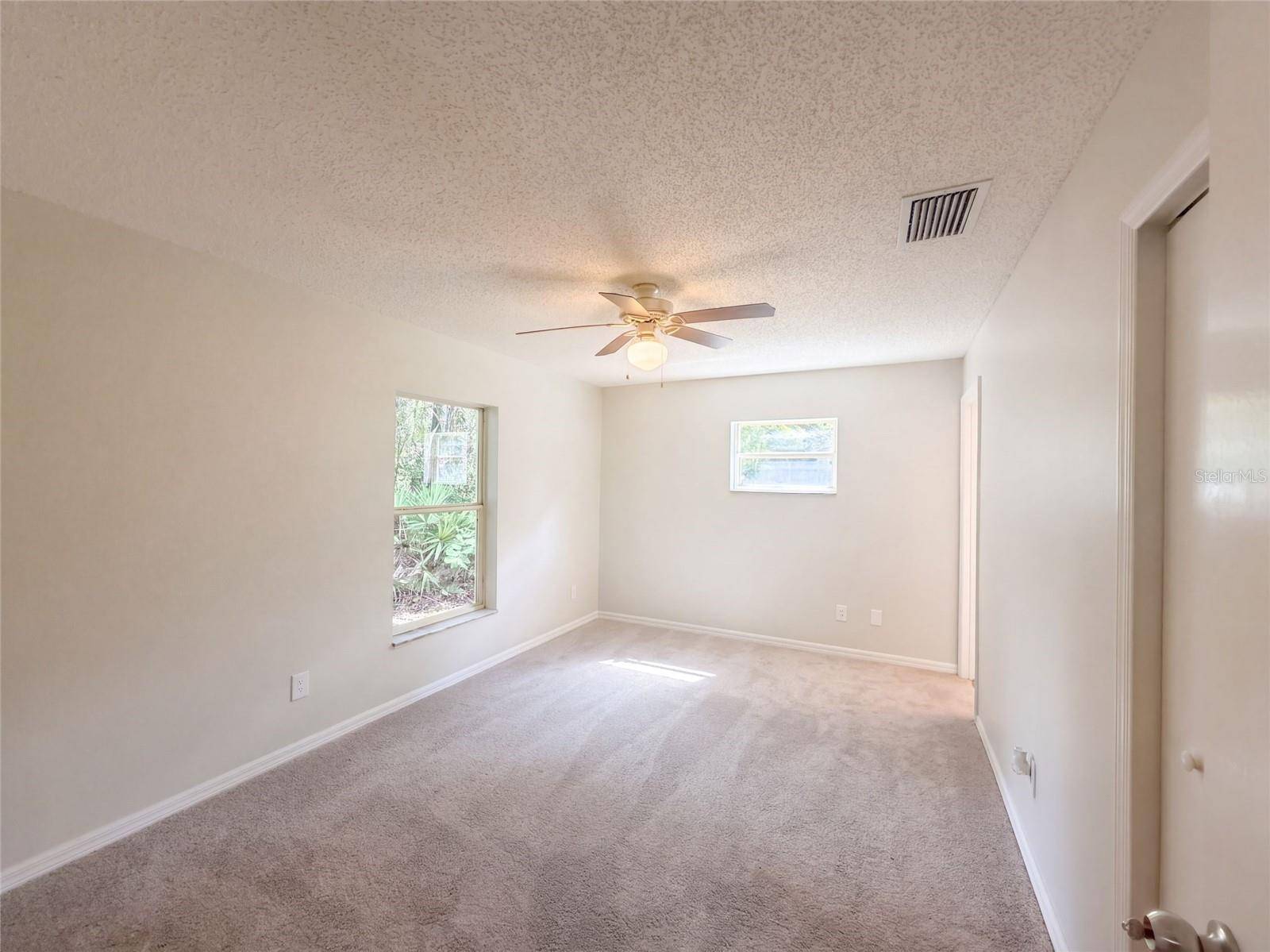 32444 OKALOOSA TRL, Sorrento, FL 32776