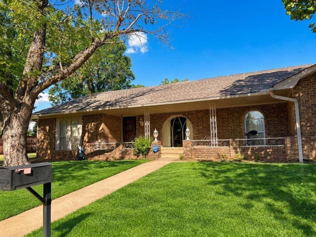 8900 Sheringham DR, Oklahoma City, OK 73132