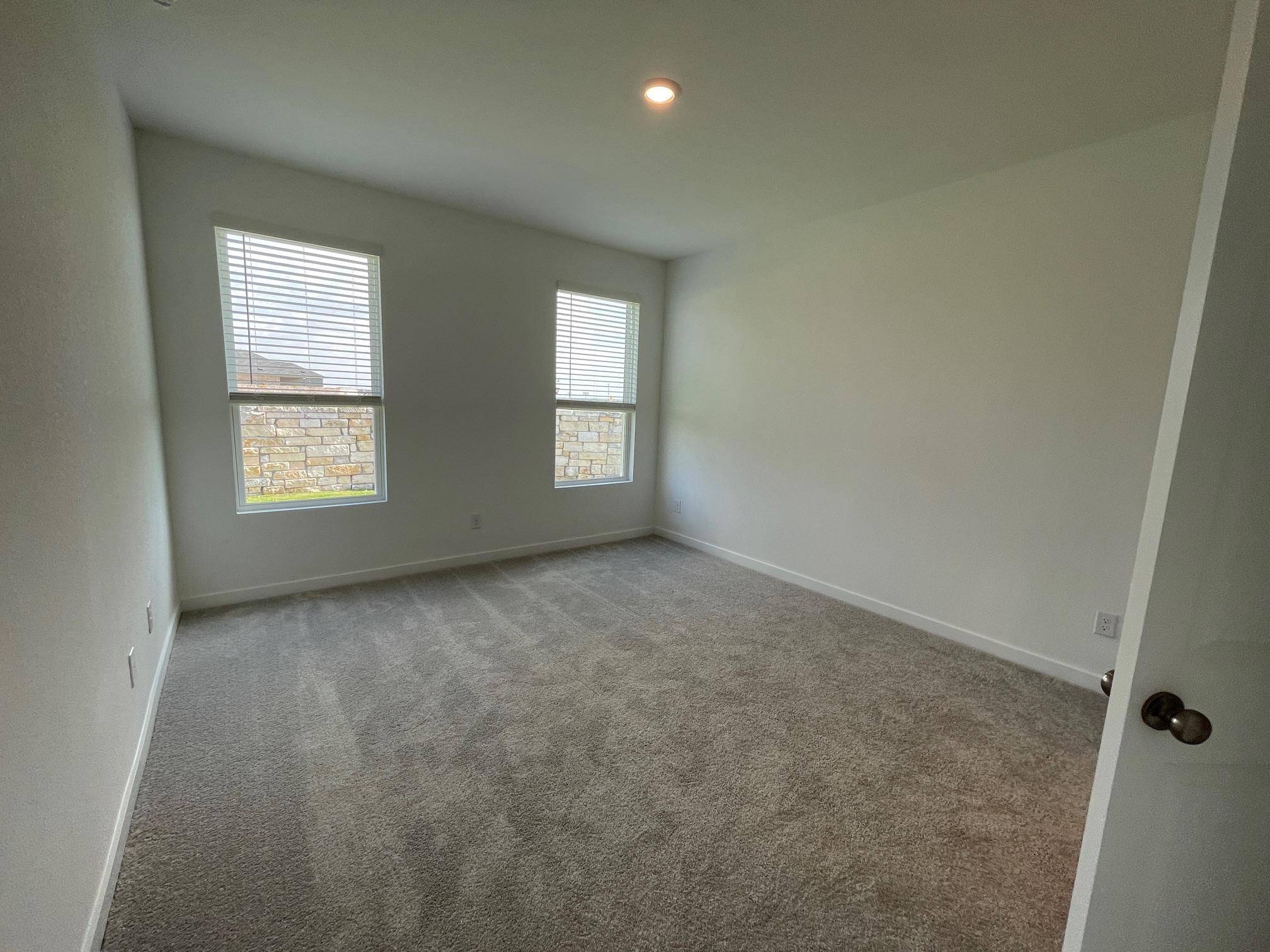 401 Sormonne LOOP, Kyle, TX 78640