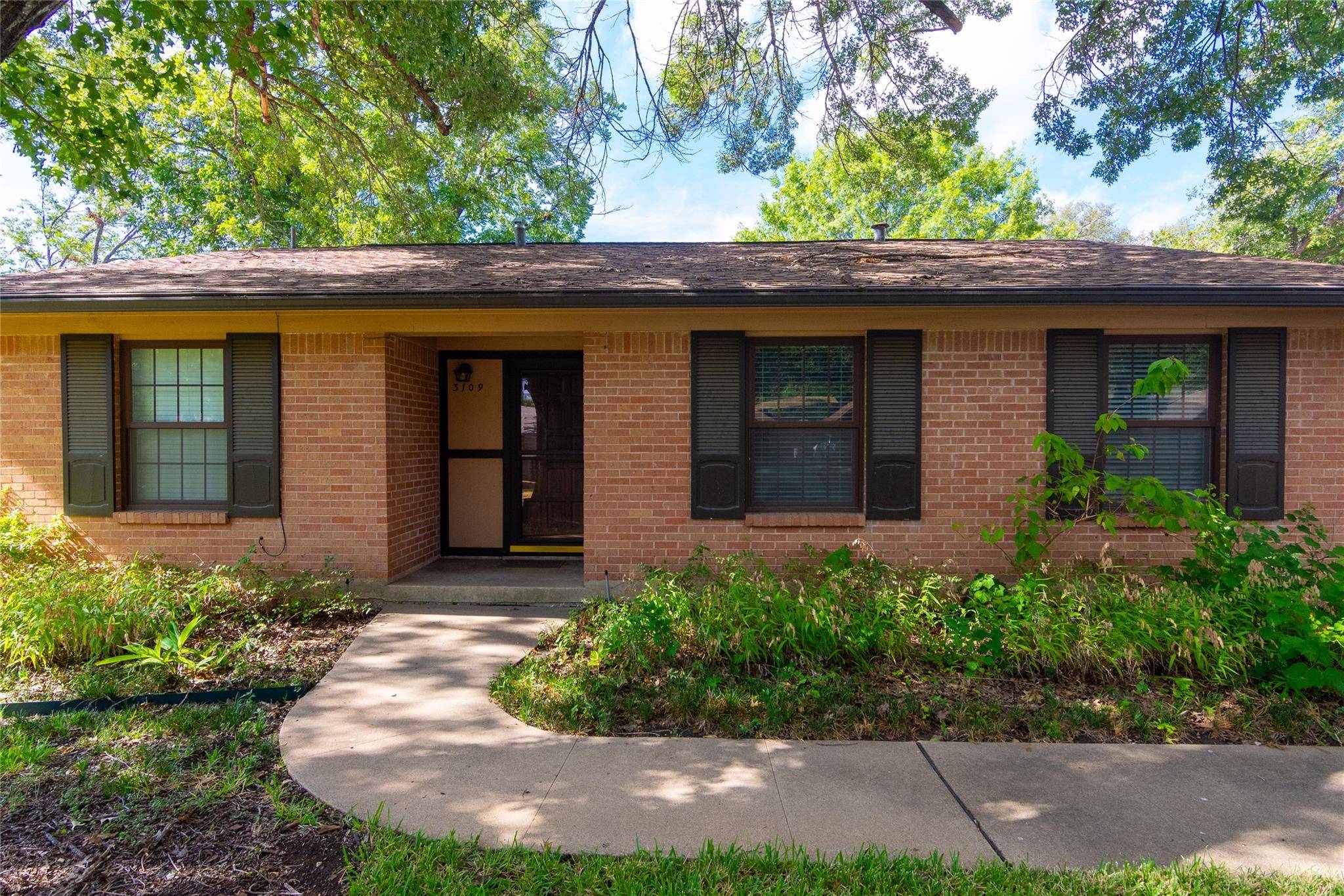 3109 Pinecrest DR, Austin, TX 78757