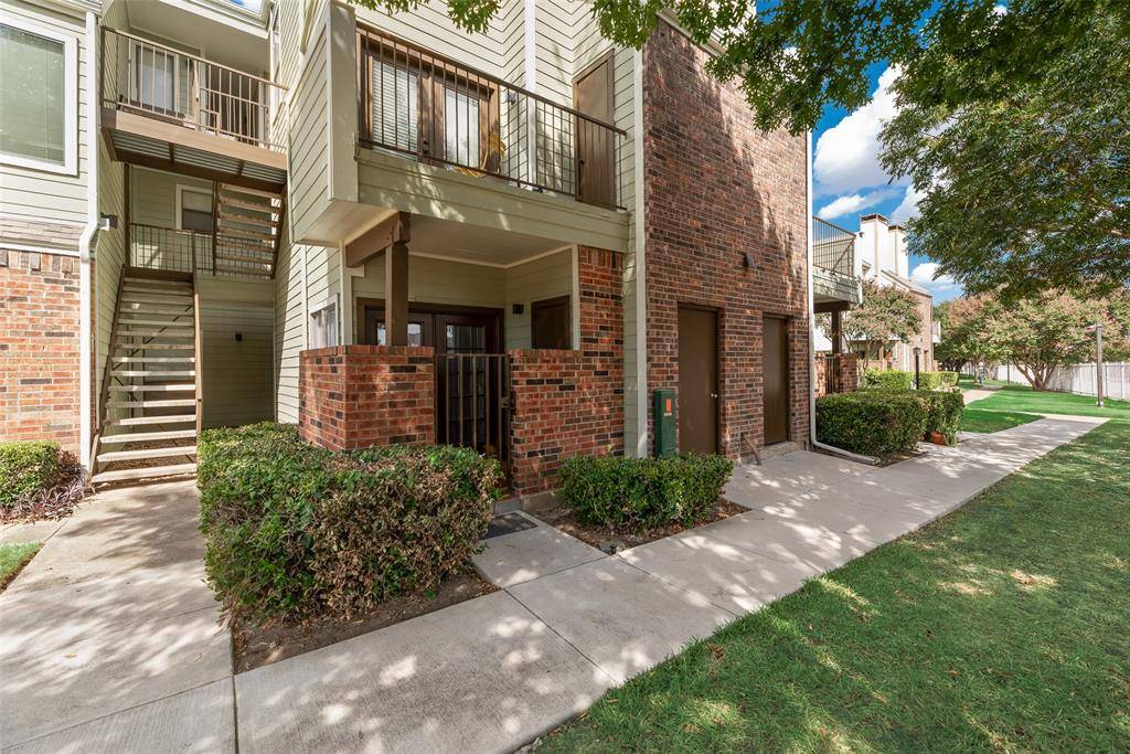 3129 Sondra Drive #102, Fort Worth, TX 76107