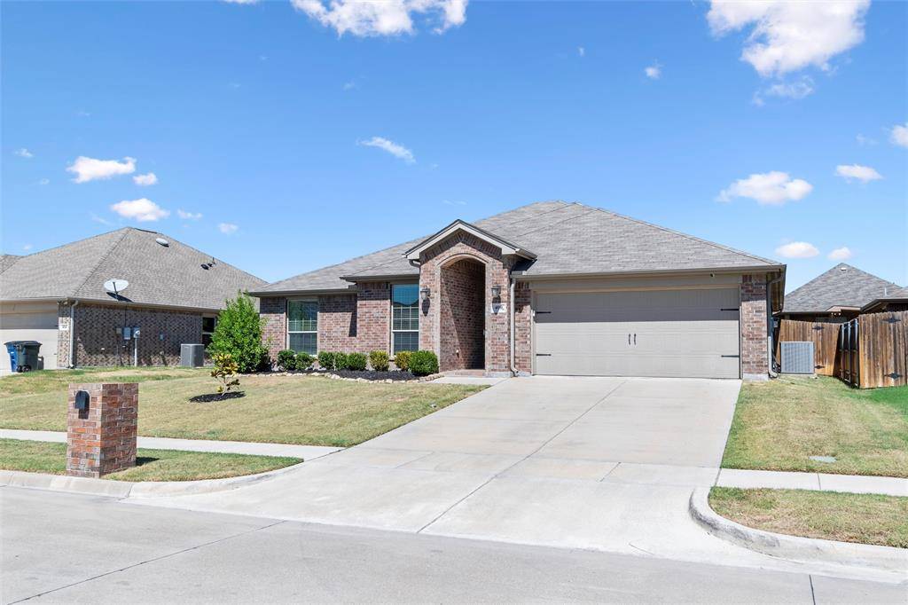 400 Acadia Lane, Forney, TX 75126
