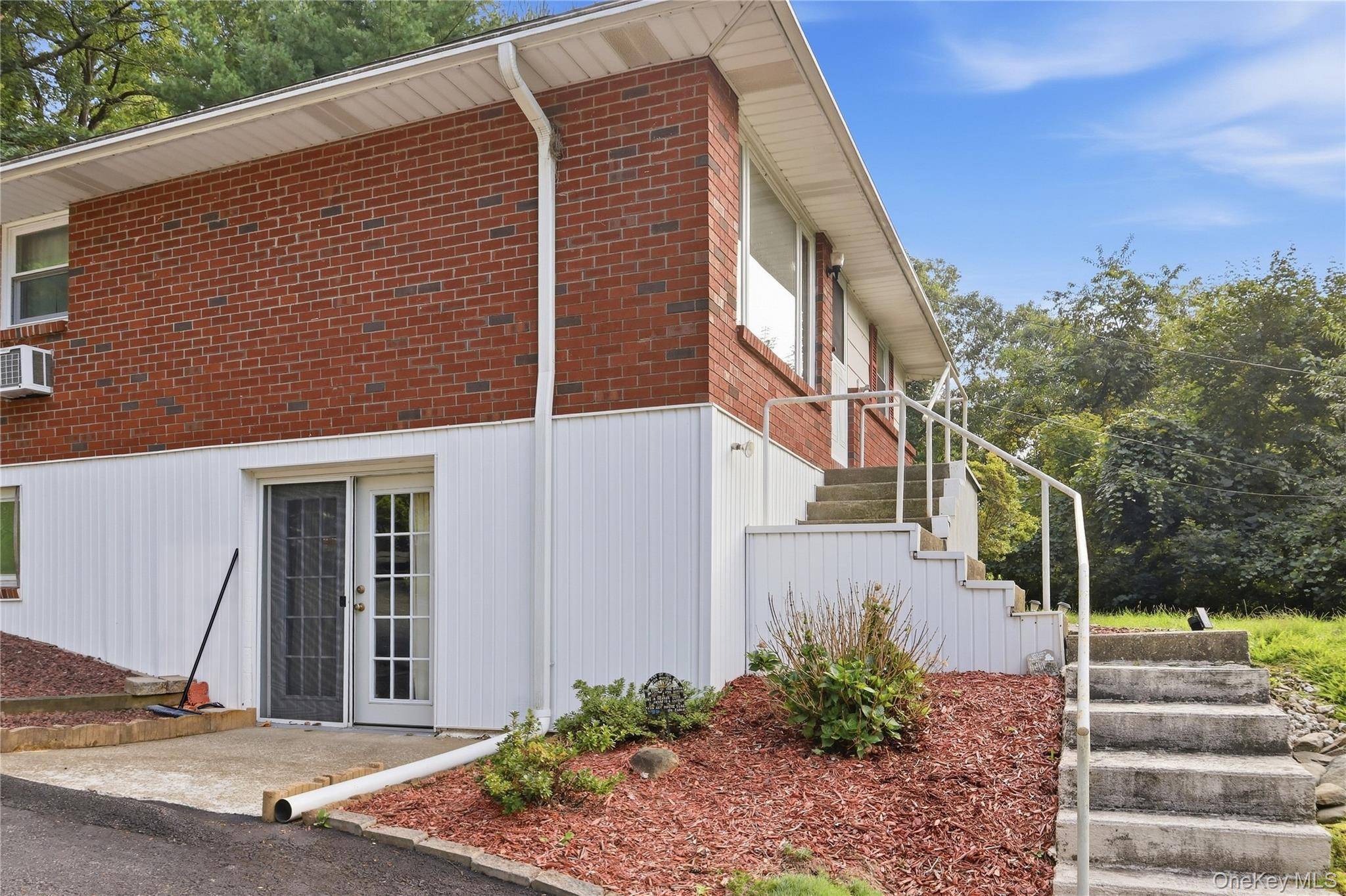 80 Greenwood DR, Beacon, NY 12508