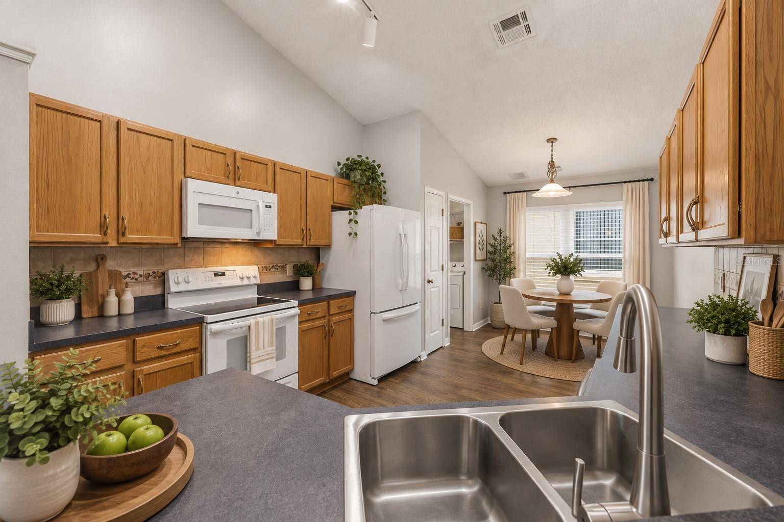 329 BRIGHTVIEW DR, Lake Mary, FL 32746