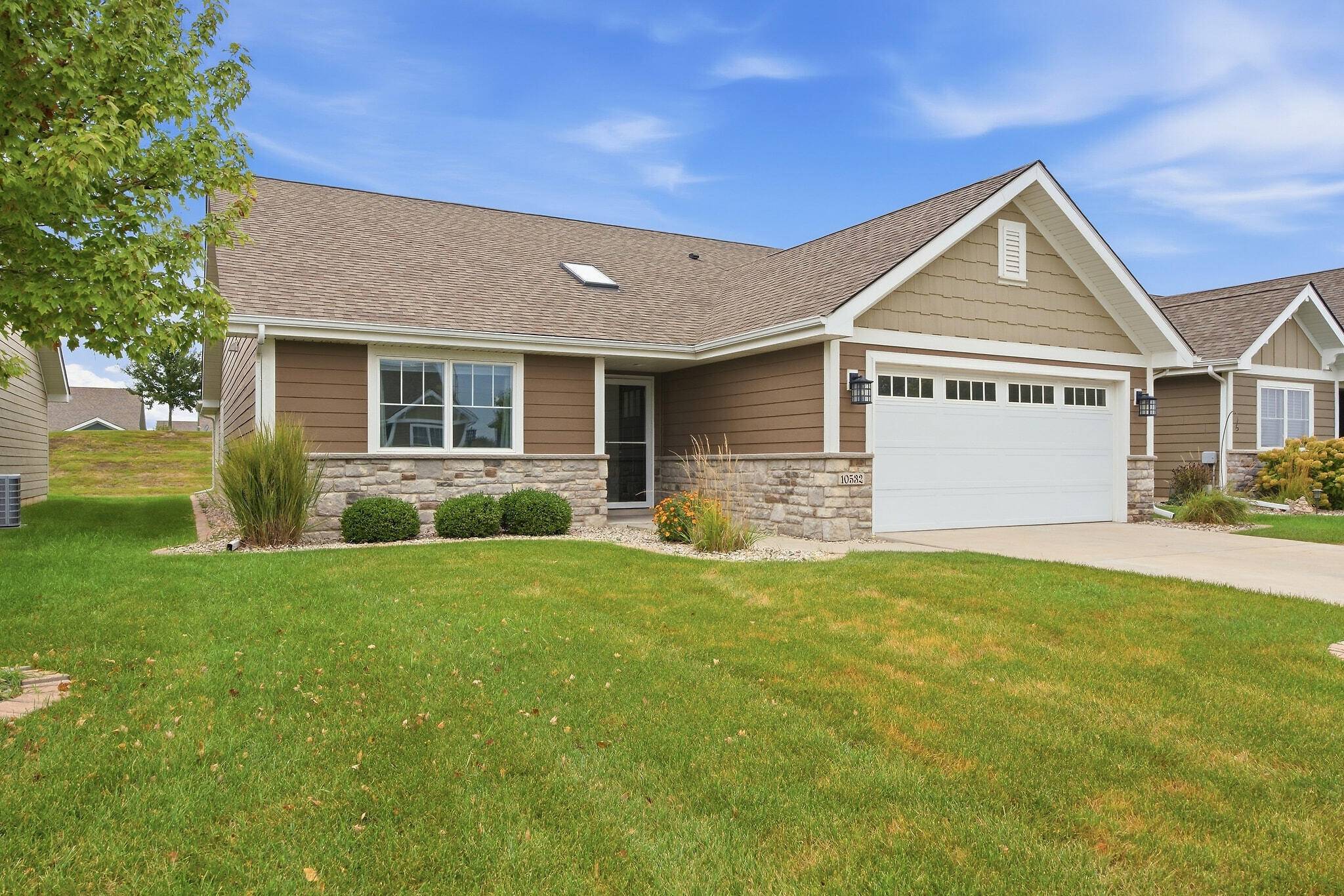 10532 Juniper Lane, St. John, IN 46373
