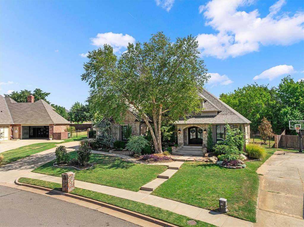 4308 Wild Plum LN, Edmond, OK 73025