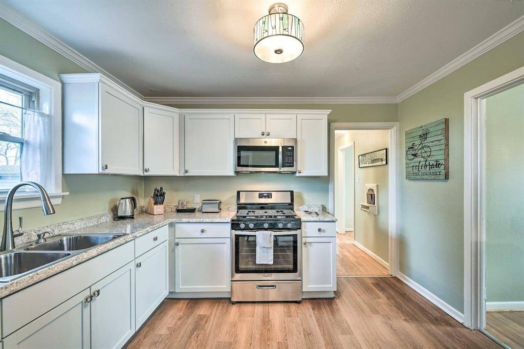 601 Circle Drive, Arlington, TX 76010