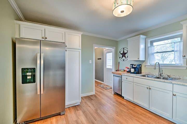 601 Circle Drive, Arlington, TX 76010