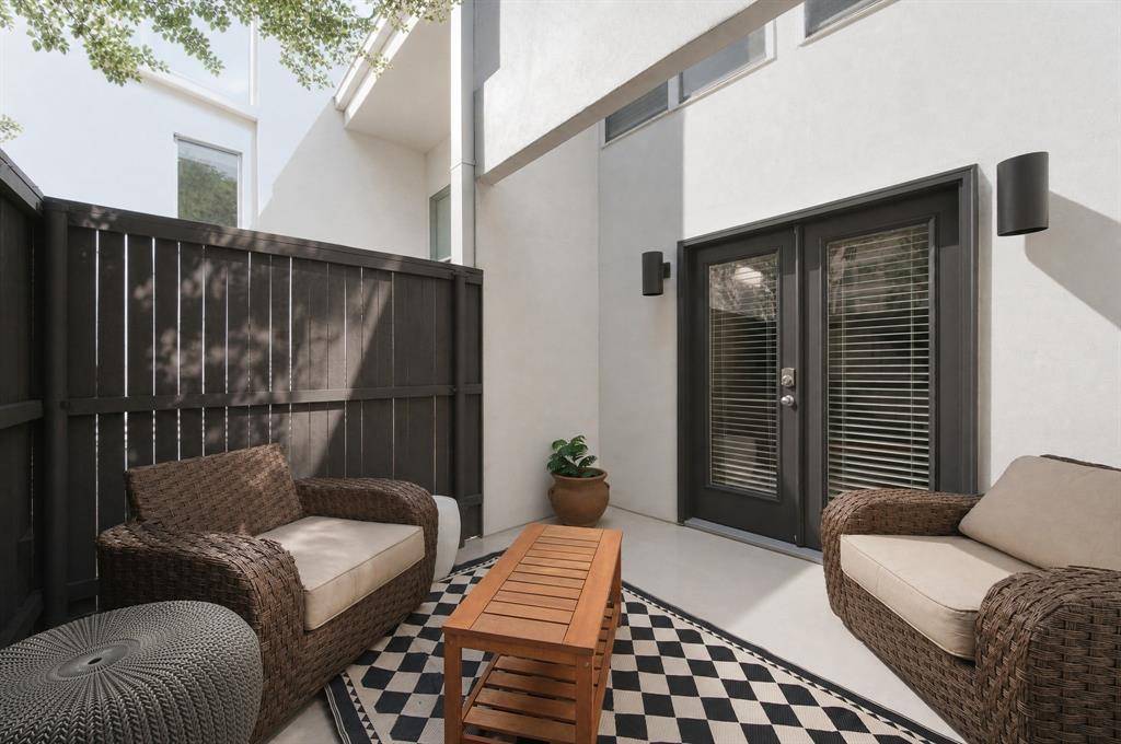 3906 Buena Vista Street #18, Dallas, TX 75204