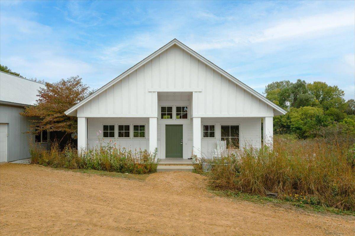 35294 382nd ST, Saint Peter, MN 56082