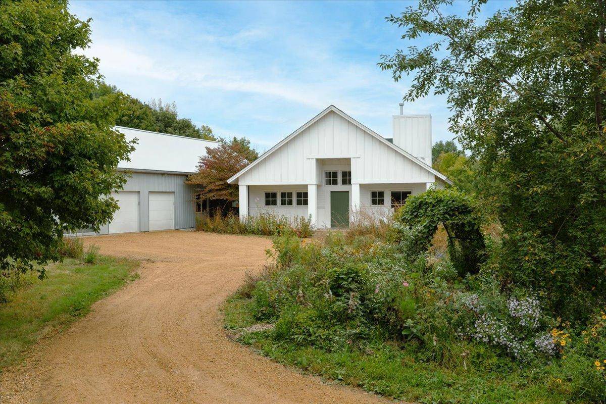 35294 382nd ST, Saint Peter, MN 56082