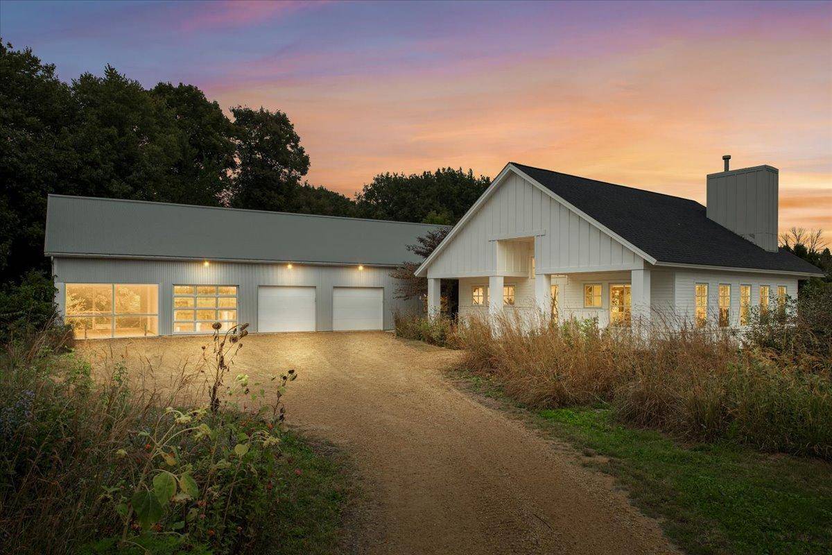 35294 382nd ST, Saint Peter, MN 56082