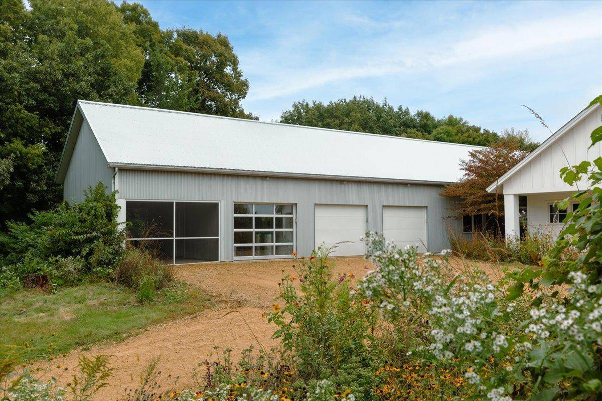 35294 382nd ST, Saint Peter, MN 56082