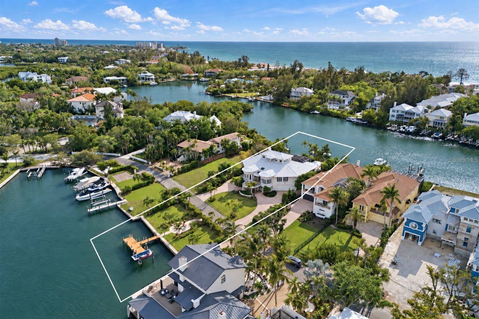 4034 ROBERTS POINT RD, Sarasota, FL 34242