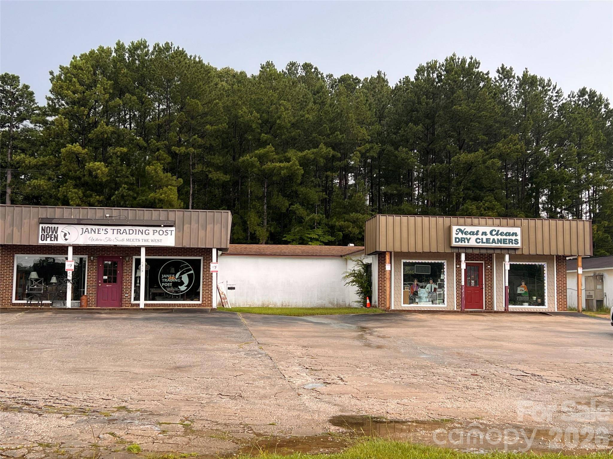 1313, 1317 Hwy 9 BYP W, Lancaster, SC 29720