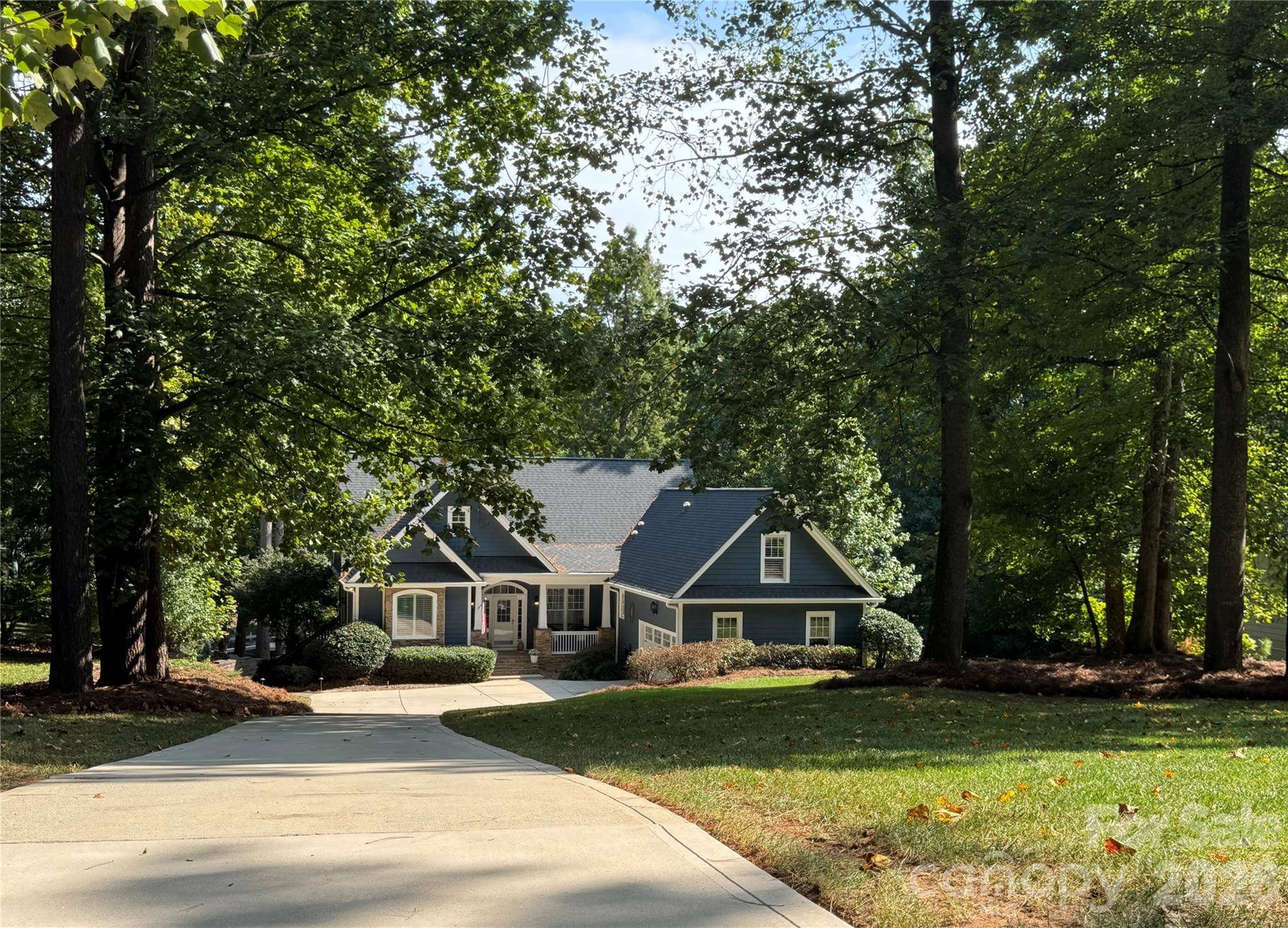 9040 Fair Oak DR, Sherrills Ford, NC 28673