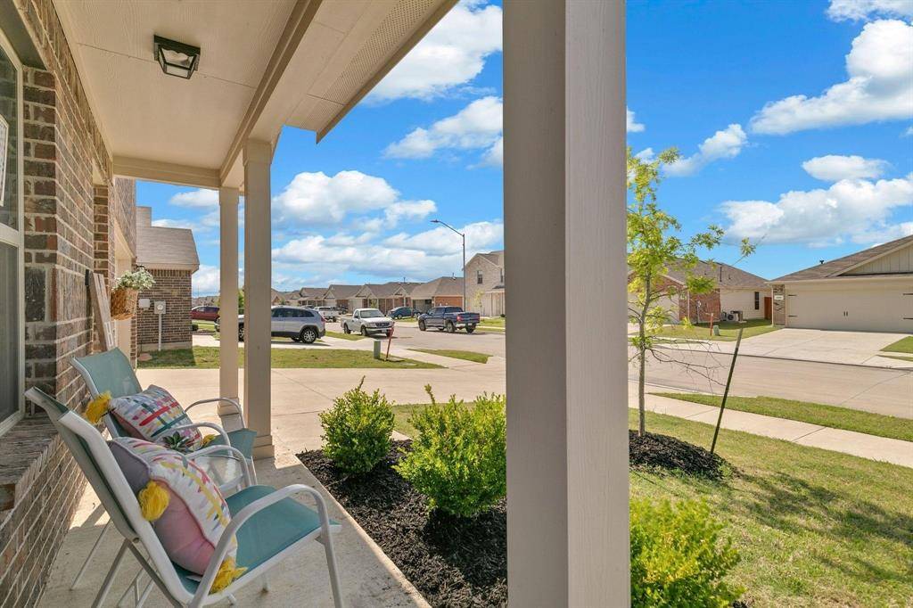448 Blue Crow Lane, Fort Worth, TX 76052