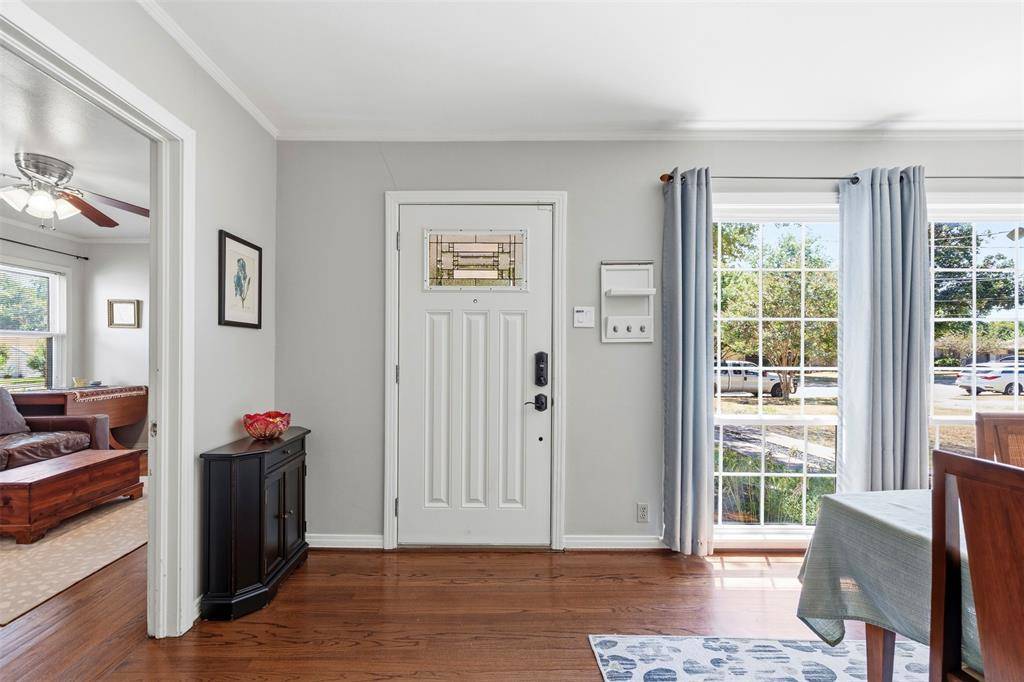 1715 Lansford Avenue, Dallas, TX 75224