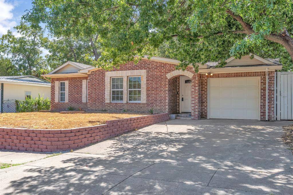 1314 E Lovers Lane, Arlington, TX 76010