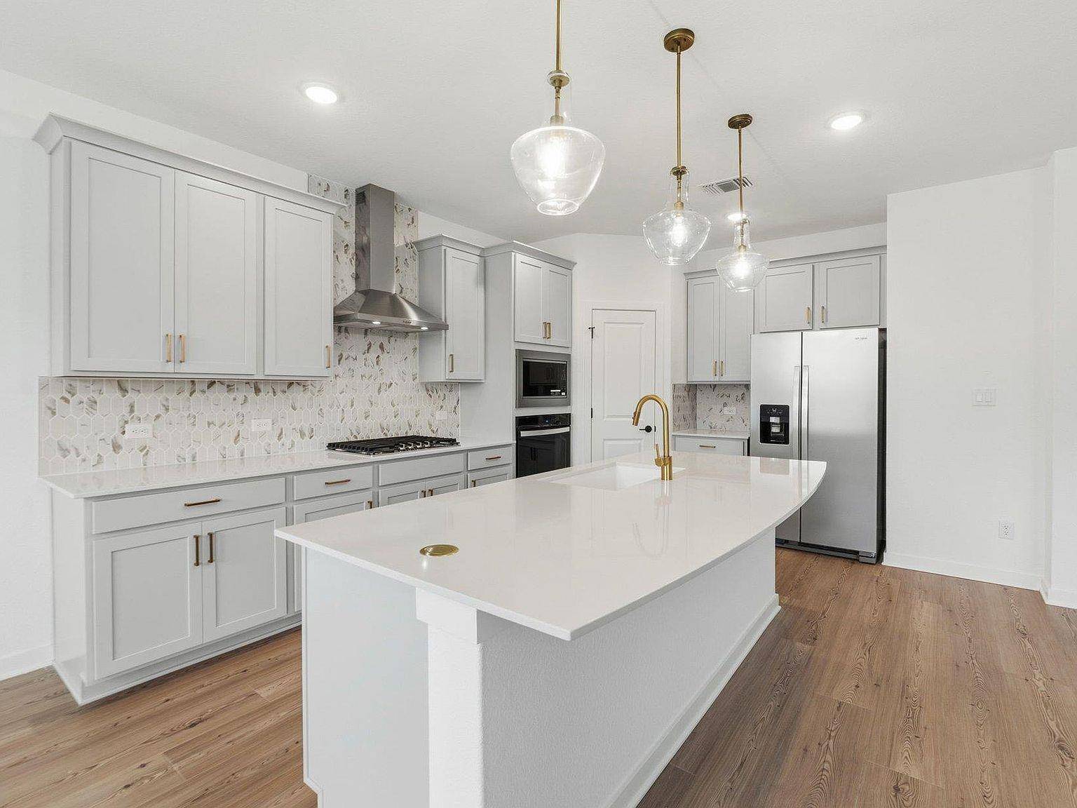 124 Singing Dove WAY, Liberty Hill, TX 78642