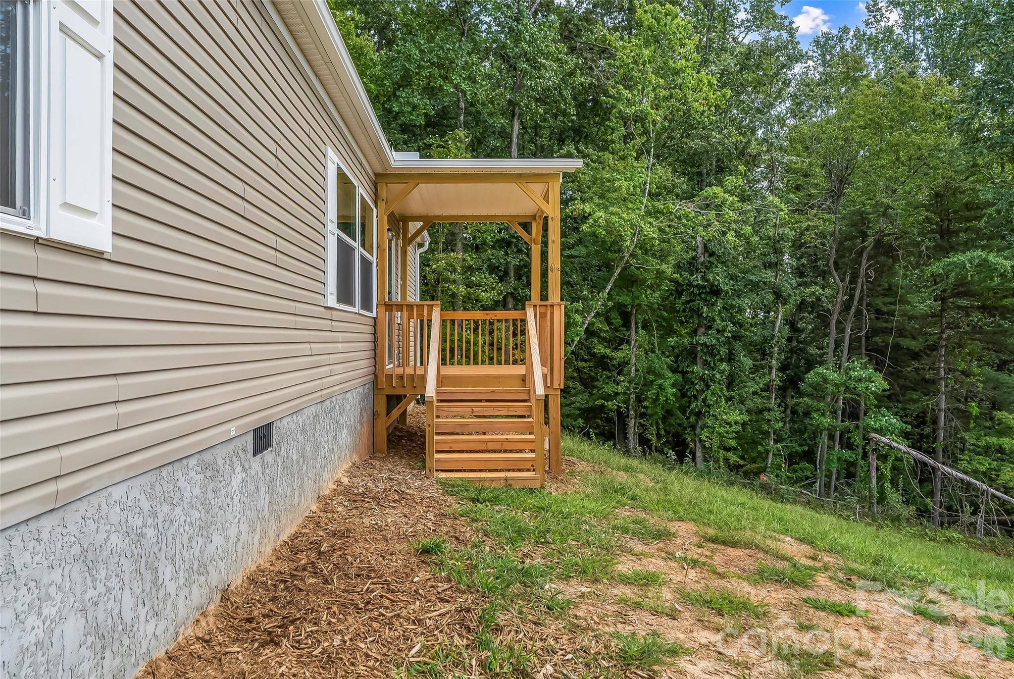 162 Ada WAY, Hendersonville, NC 28791