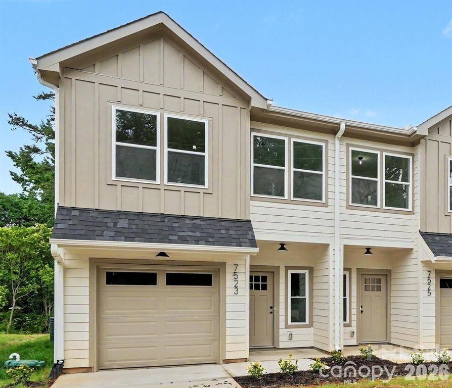 7523 Lawyers RD, Charlotte, NC 28227