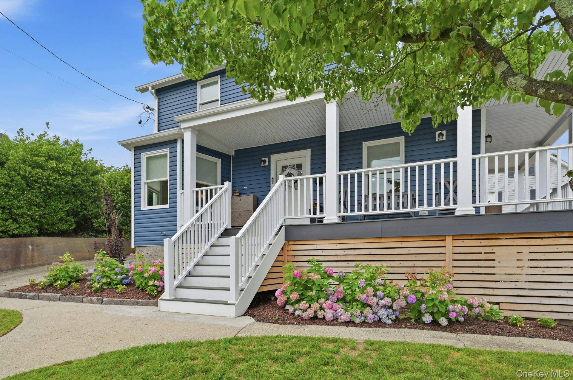 58 Summit ST, Oyster Bay, NY 11771