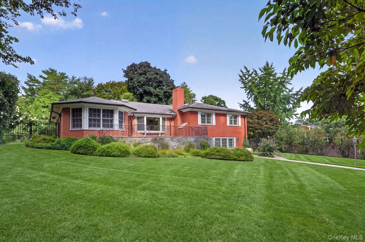 169 Clinton AVE, Dobbs Ferry, NY 10522