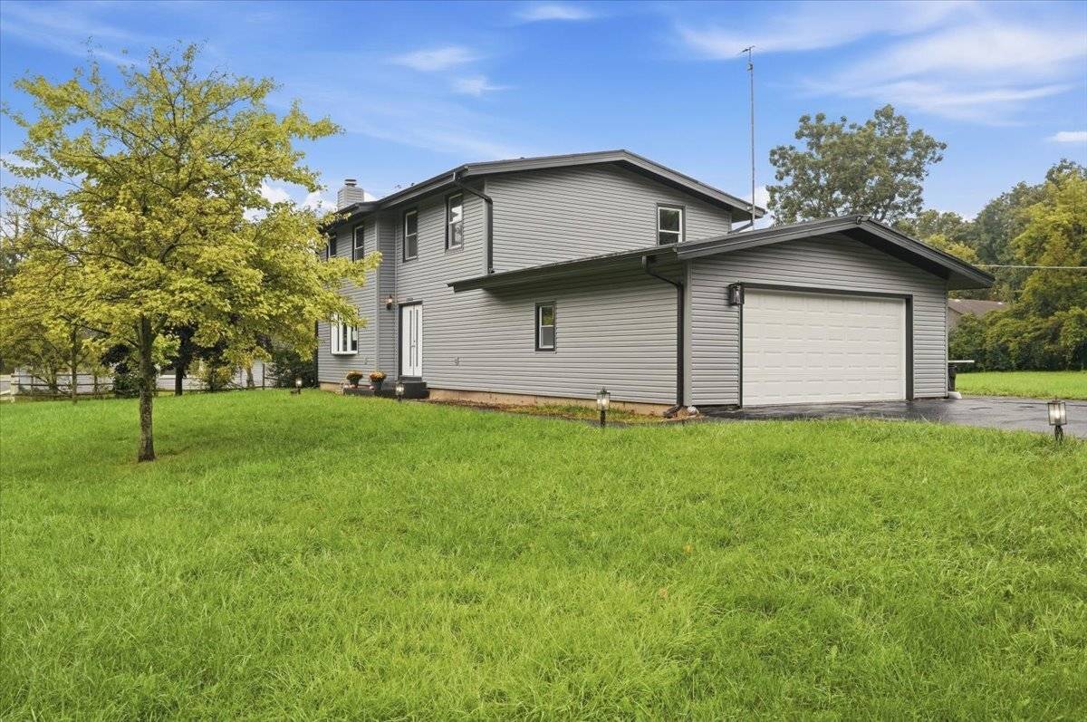 37860 N Metropolitan AVE, Beach Park, IL 60087