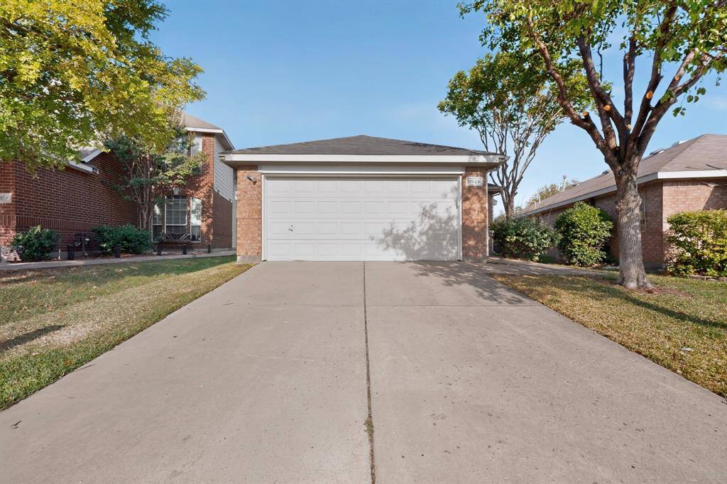 11529 Petunia Drive, Fort Worth, TX 76244