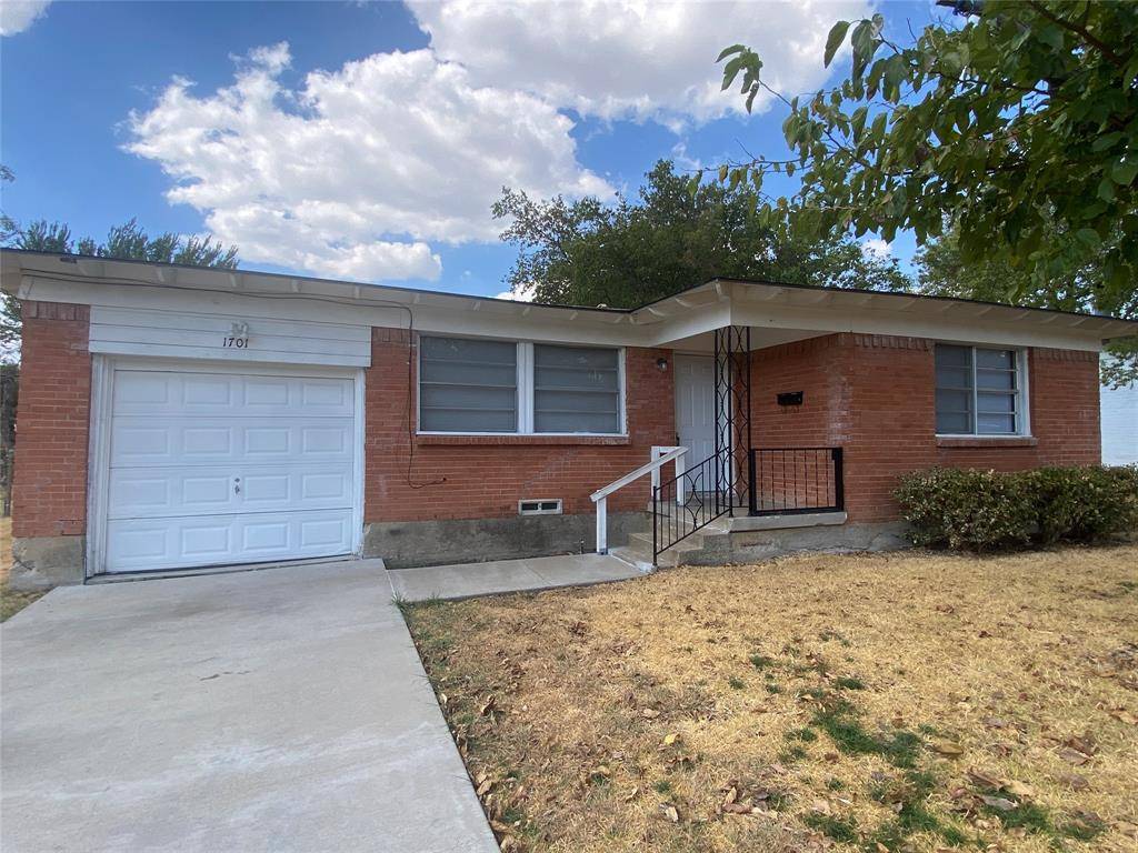 1701 Longview Street, Mesquite, TX 75149