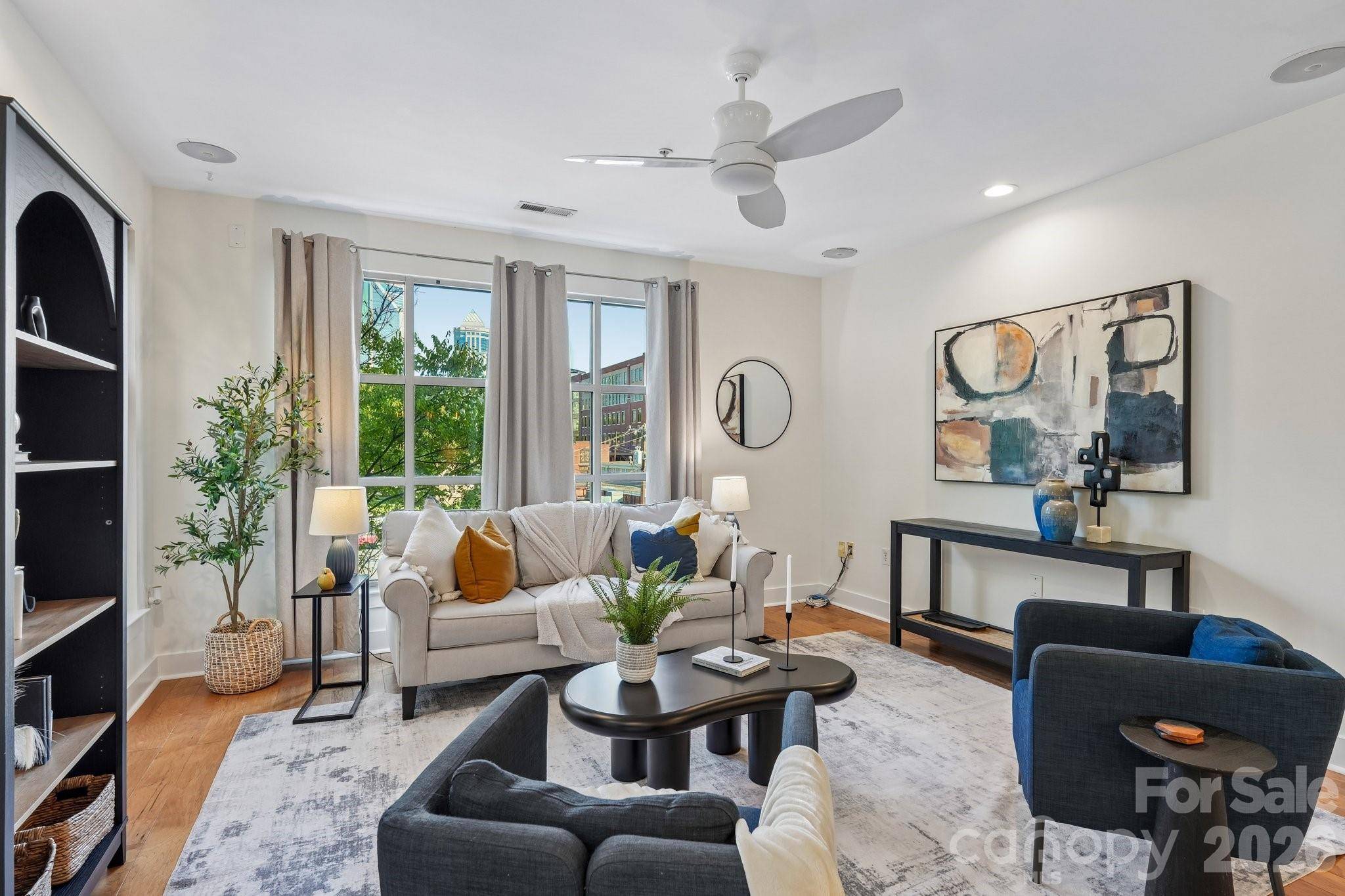 1101 W 1st ST #301, Charlotte, NC 28202