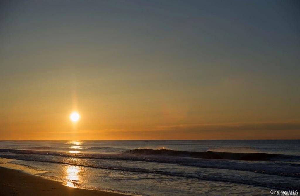 697 Dune RD, Westhampton Dunes, NY 11978
