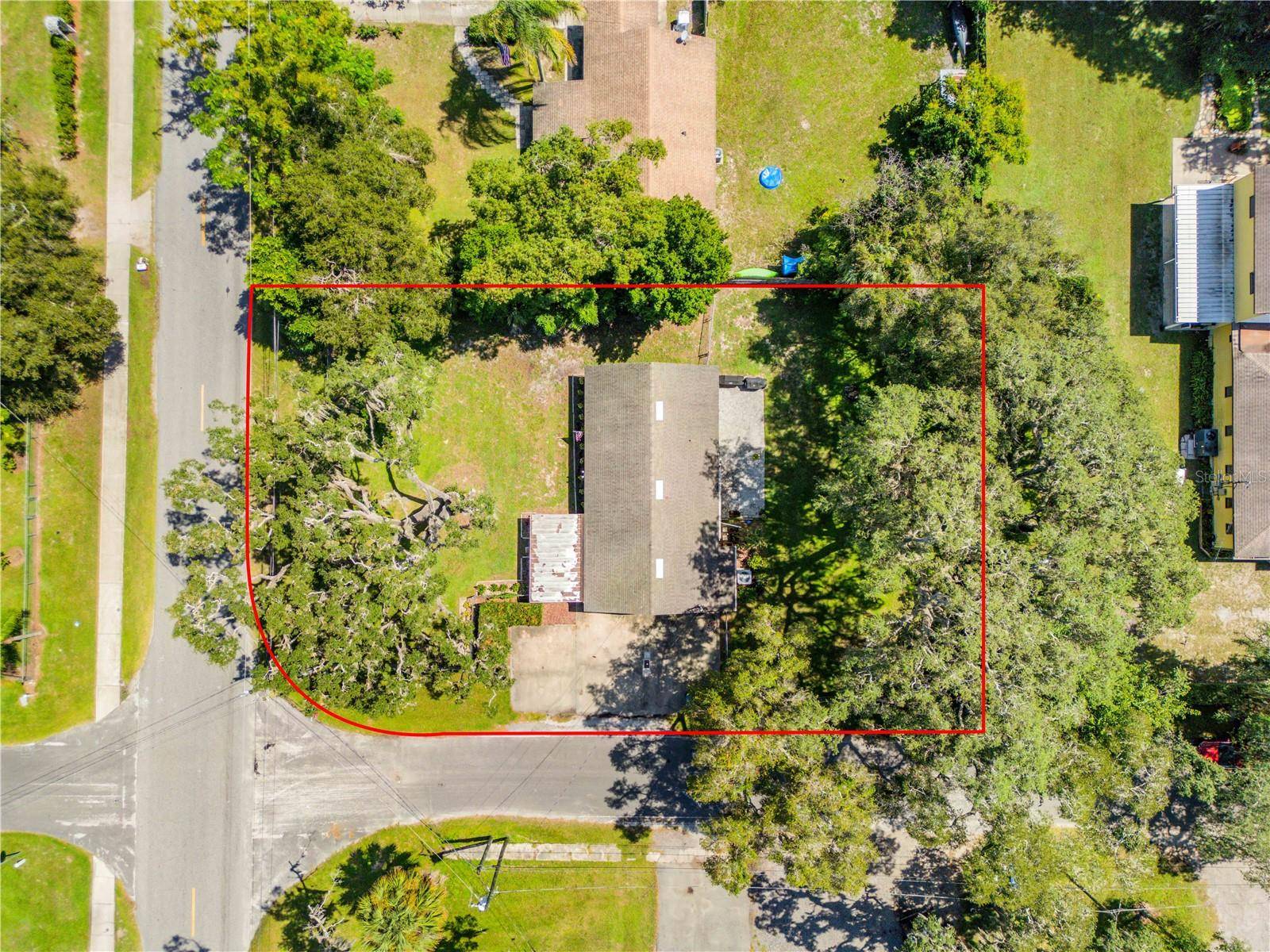 1402 E VOORHIS AVE, Deland, FL 32724