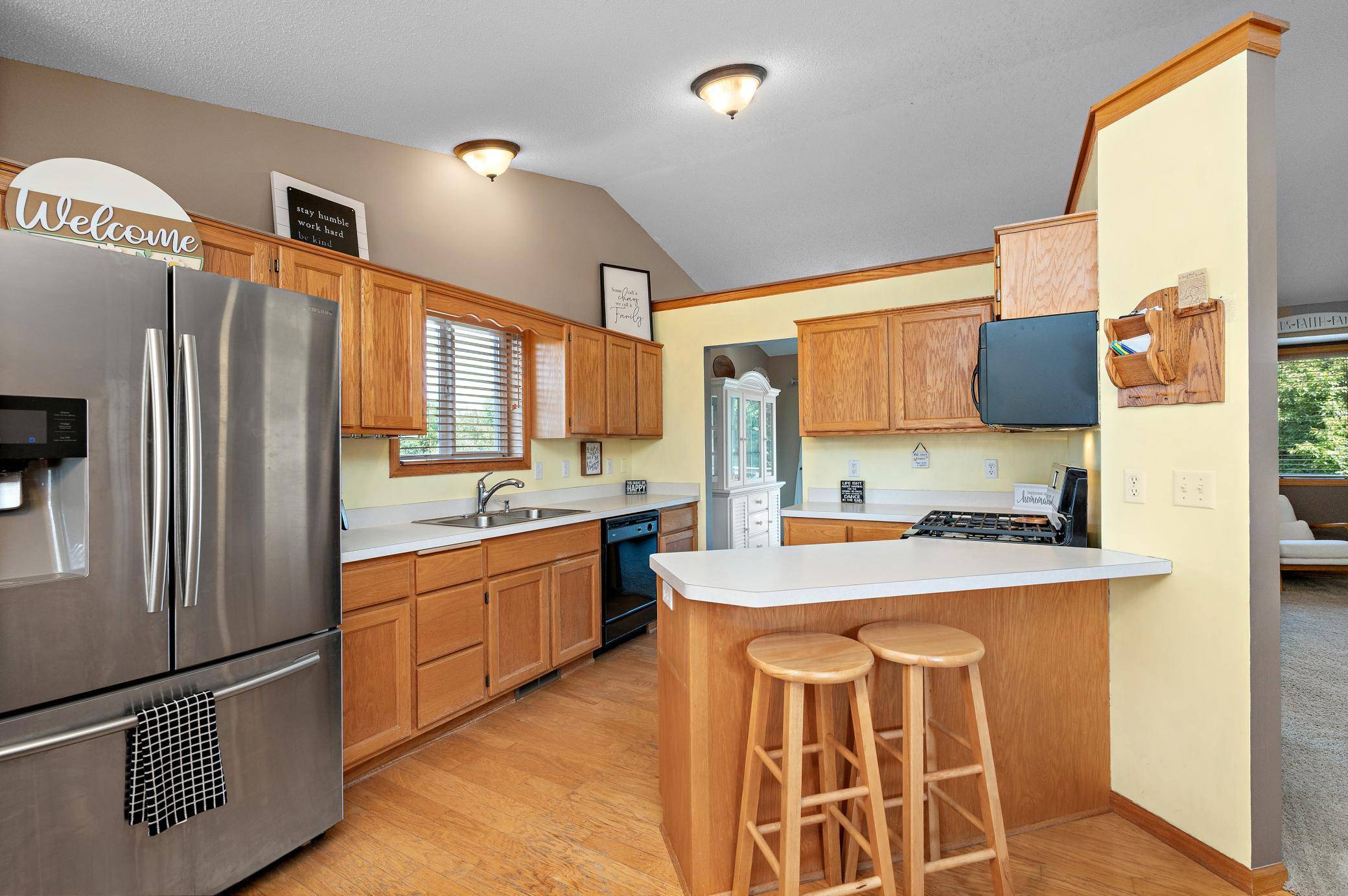 10720 57th ST NE, Albertville, MN 55301