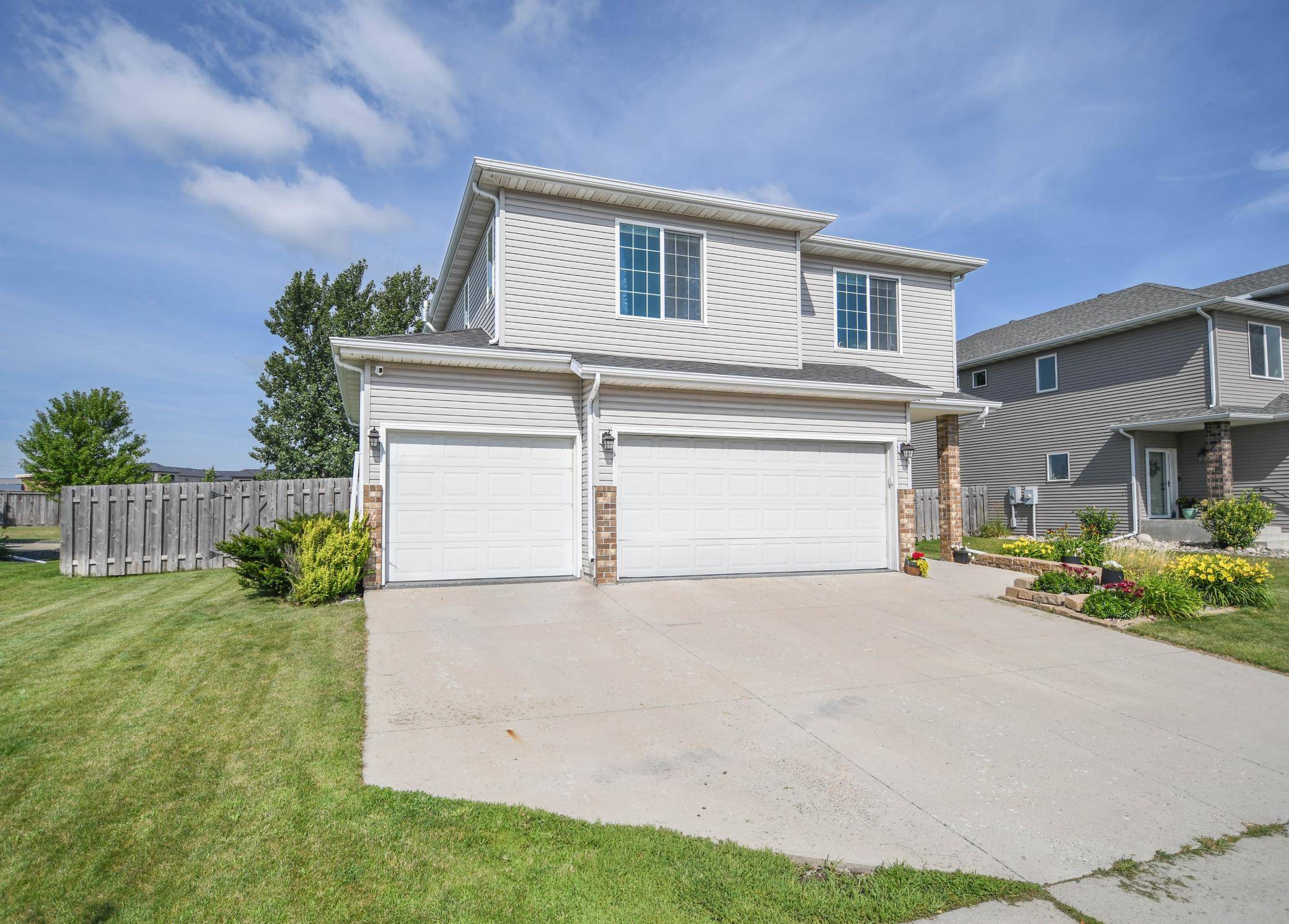 5013 44th ST S, Fargo, ND 58104